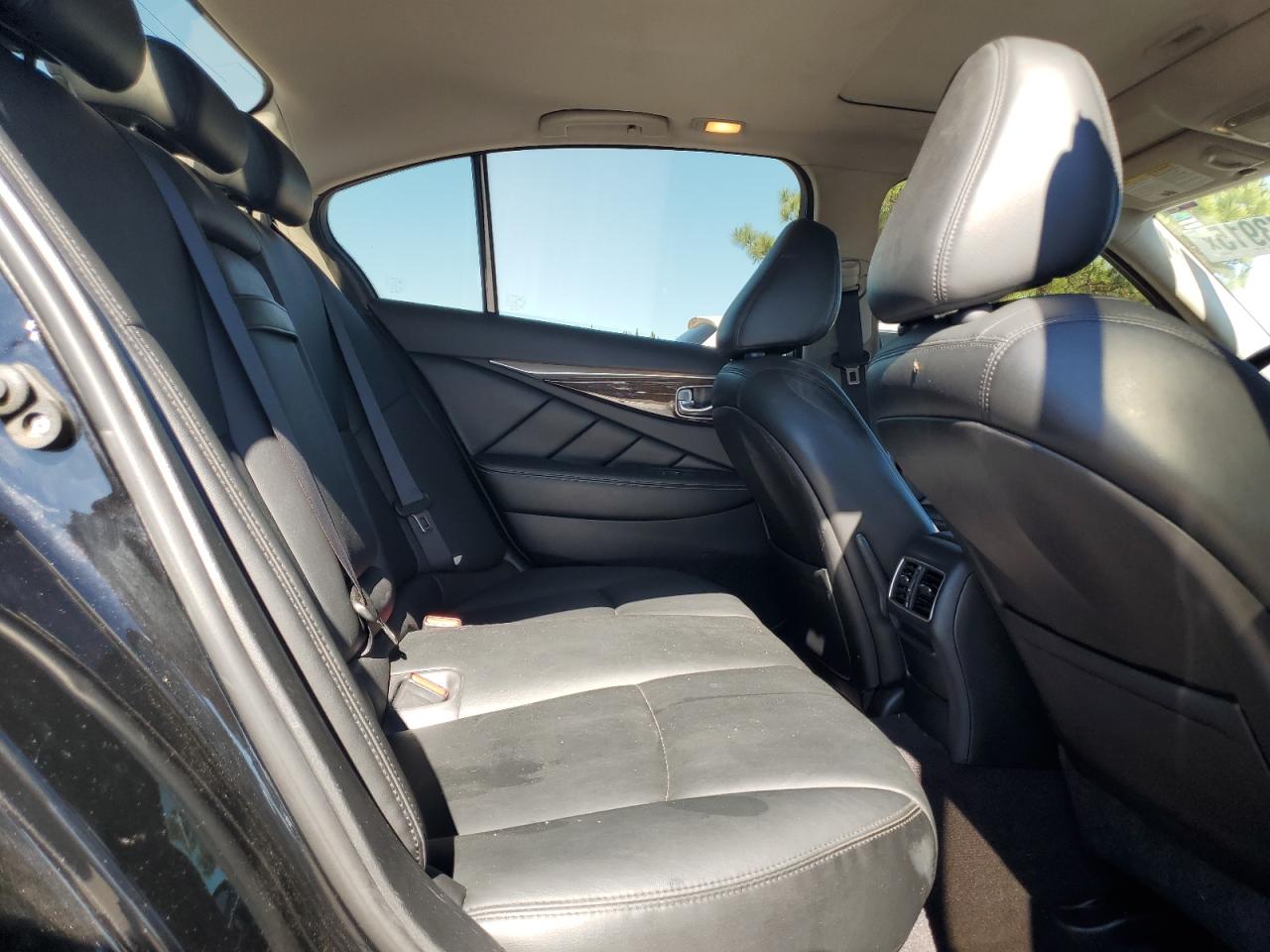 2018 Infiniti Q50 Luxe VIN: JN1EV7ARXJM438373 Lot: 90373915