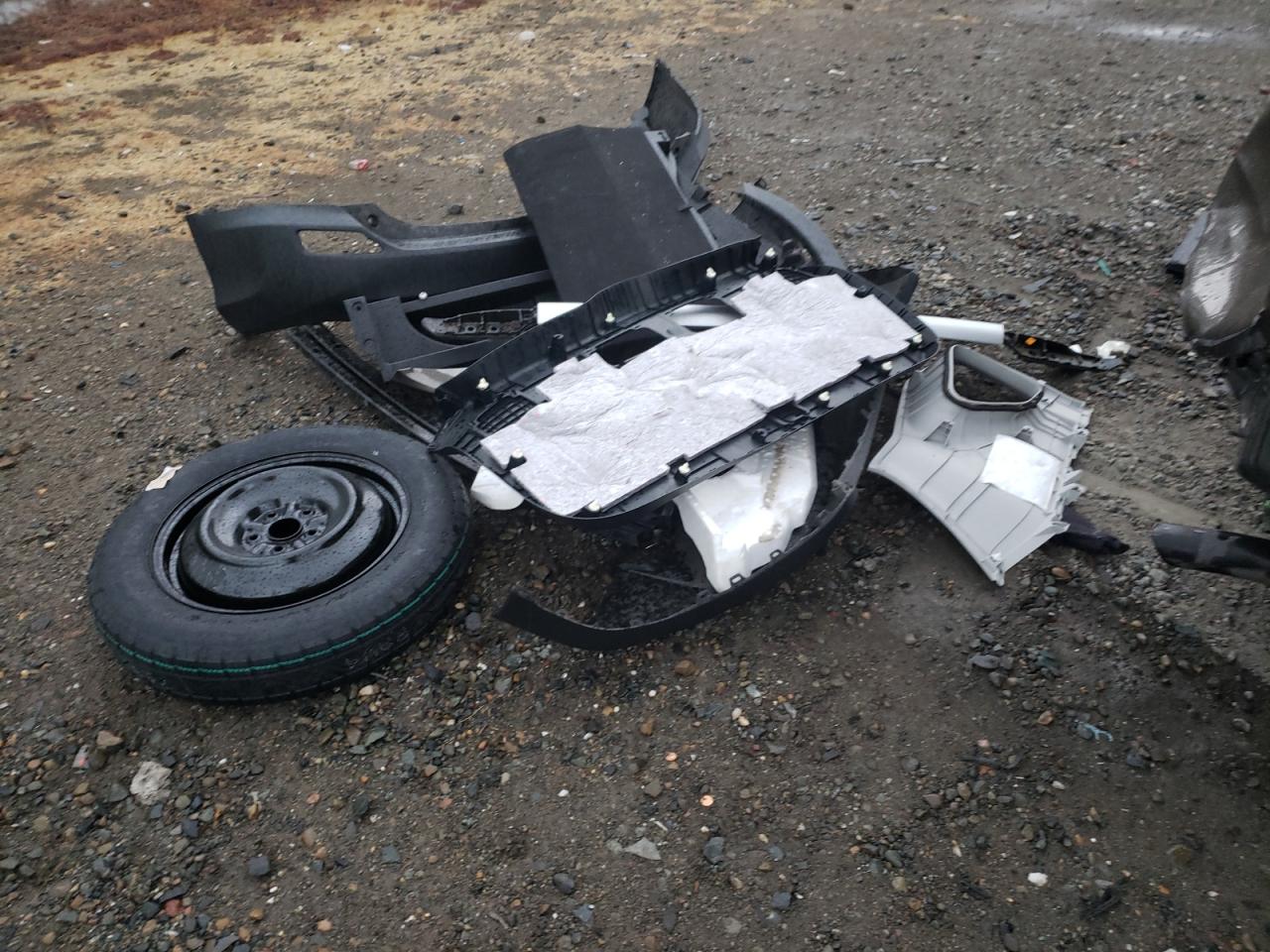 2015 Toyota Rav4 Xle VIN: 2T3WFREV2FW211402 Lot: 82429725