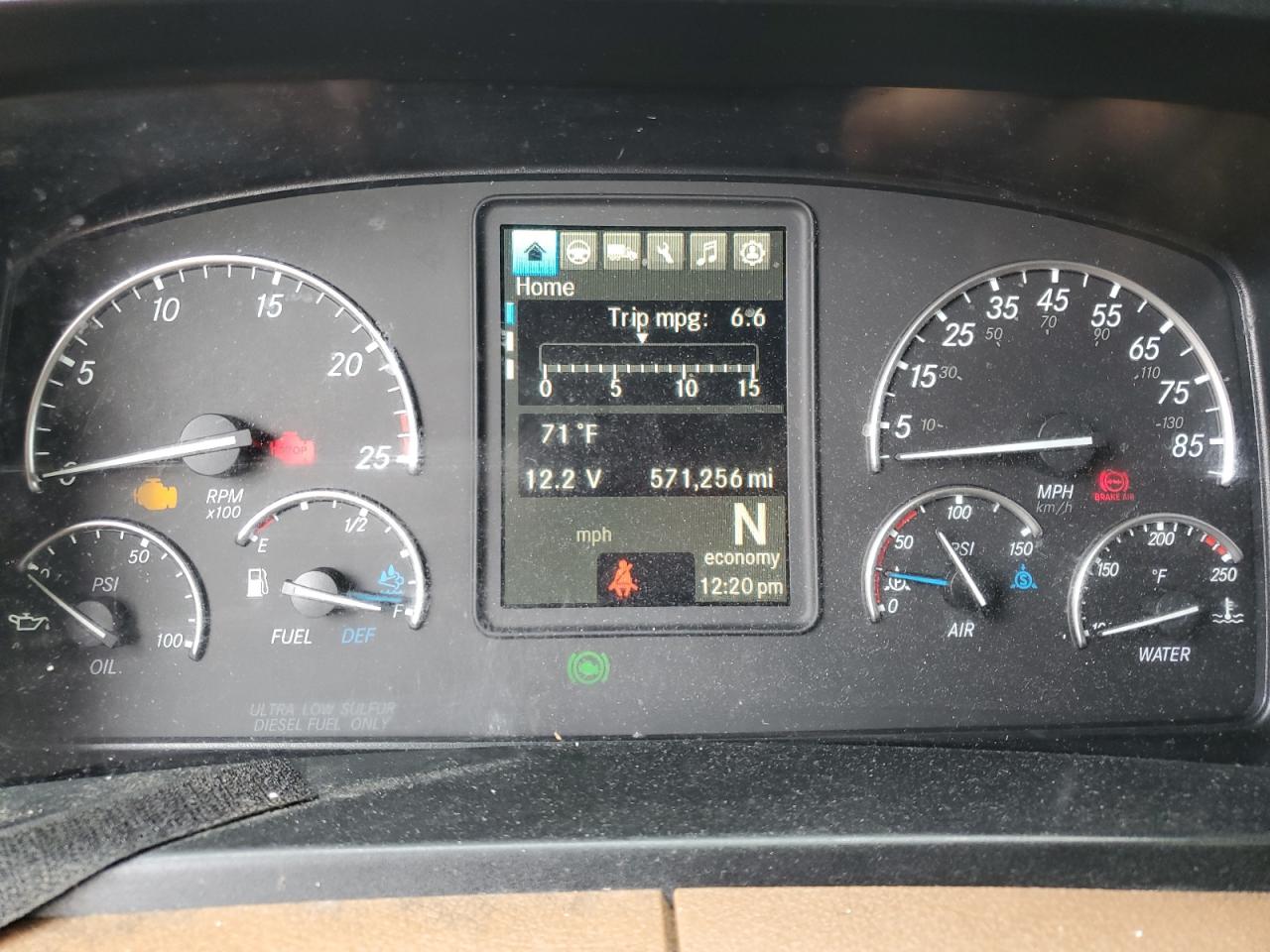 2020 Freightliner Cascadia 1 - Semi Truck VIN: 1FUJHHDR0LLLJ7051 Lot: 85519585