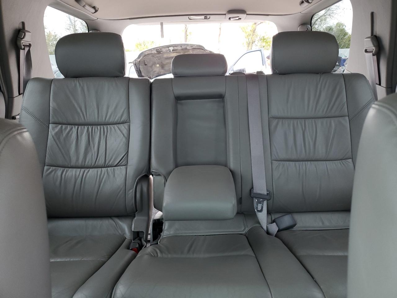 2001 Toyota Sequoia Limited VIN: 5TDBT48A21S042995 Lot: 82759345