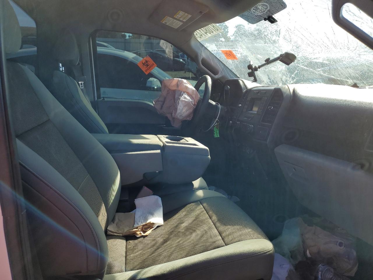 2015 Ford F150 VIN: 1FTMF1C88FKD29307 Lot: 87084145