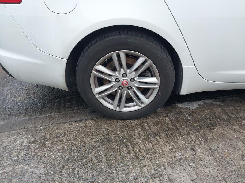 2015 JAGUAR XF 2.2D [163] LUXURY 4DR AUTO