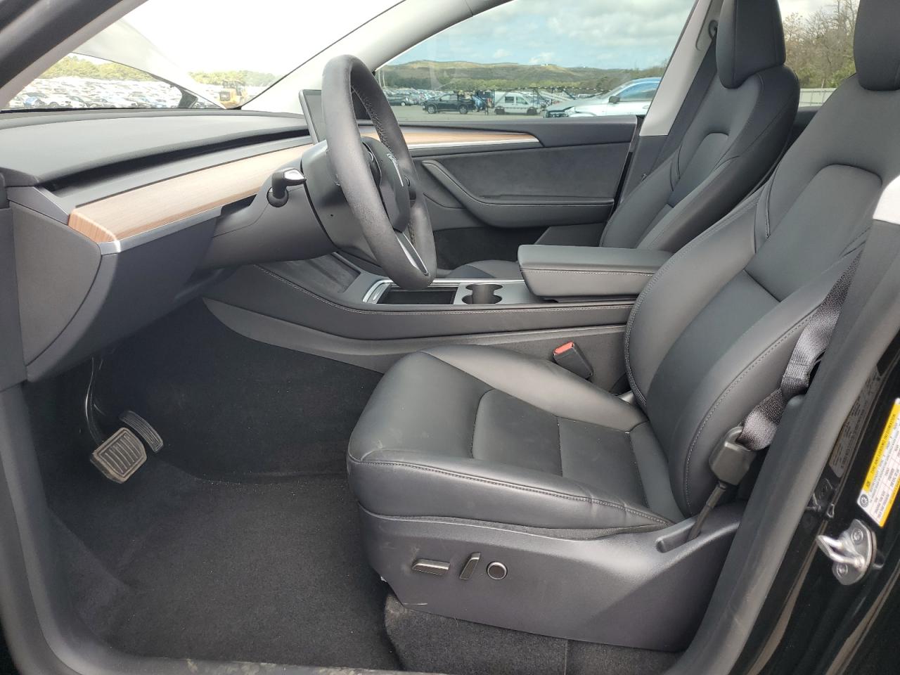 2025 Tesla Model Y VIN: 7SAYGDEE5SA342008 Lot: 81934995