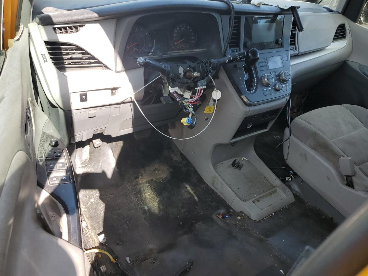 2016 Toyota Sienna VIN: 5TDZK3DC2GS705008 Lot: 85184275