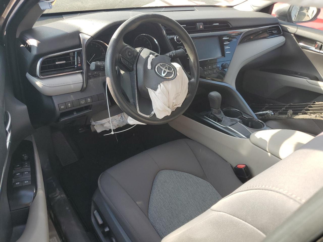 2019 Toyota Camry L VIN: 4T1B11HK7KU832444 Lot: 83826475