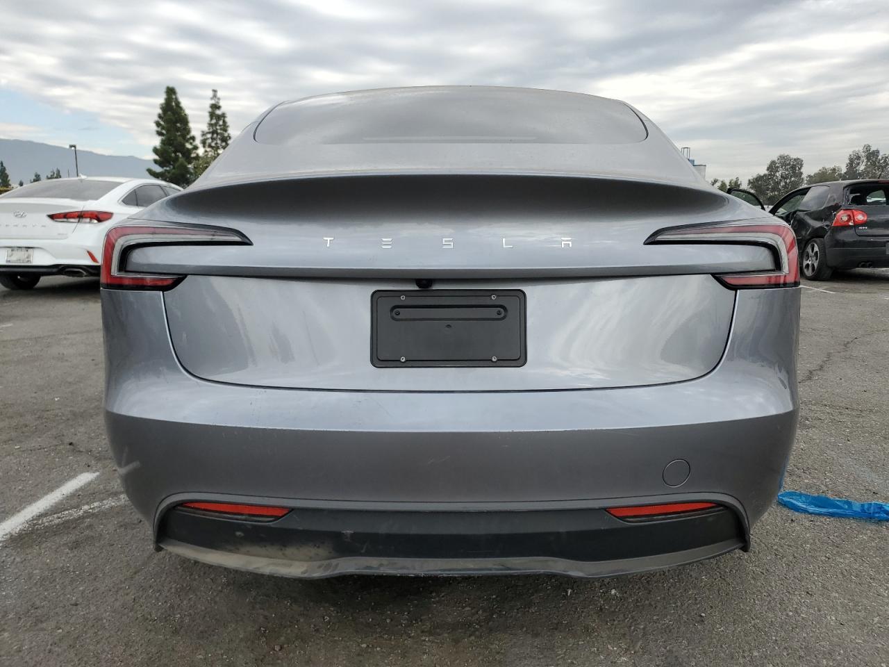 2025 Tesla Model 3 VIN: 5YJ3E1EA7SF893584 Lot: 84391305