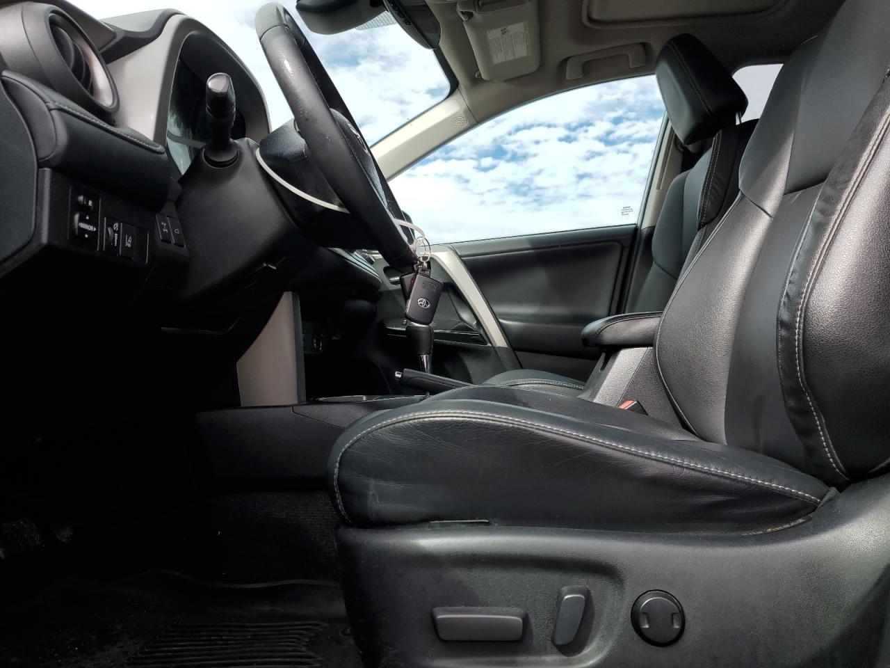 2018 Toyota Rav4 Limited VIN: 2T3DFREV3JW708670 Lot: 82340105