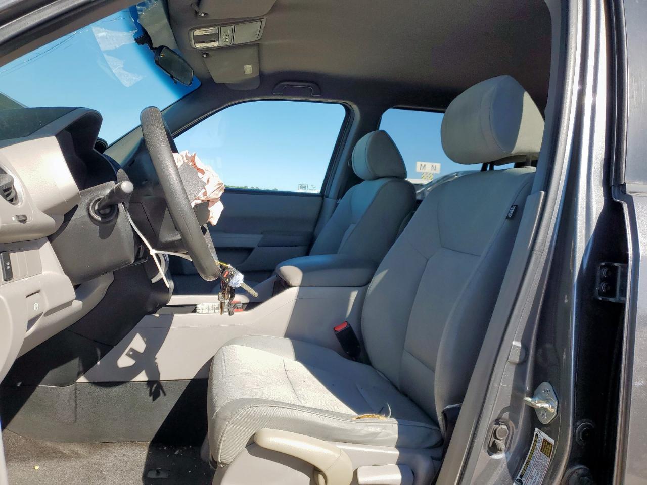 2011 Honda Pilot Lx VIN: 5FNYF3H28BB015424 Lot: 90488005