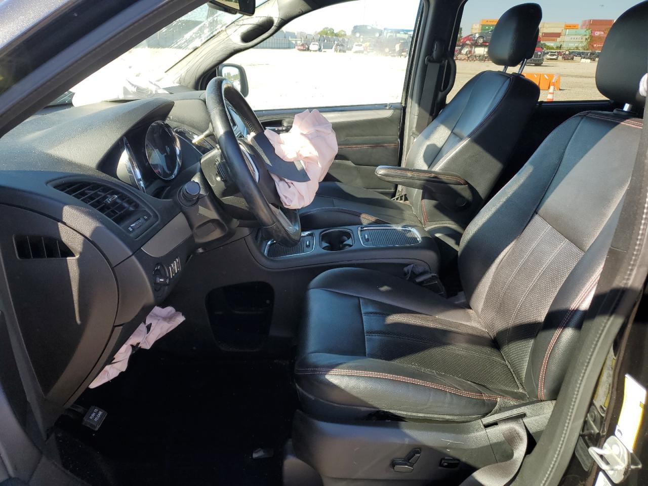 2017 Dodge Grand Caravan Gt VIN: 2C4RDGEG1HR640567 Lot: 82141955