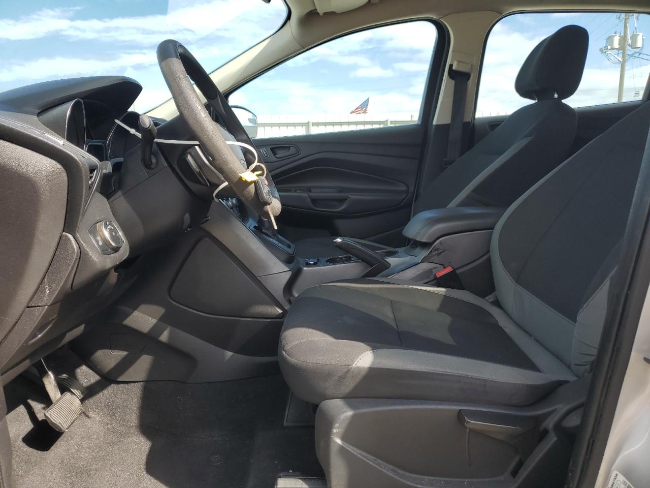 2015 Ford Escape S VIN: 1FMCU0F7XFUB16146 Lot: 82776595