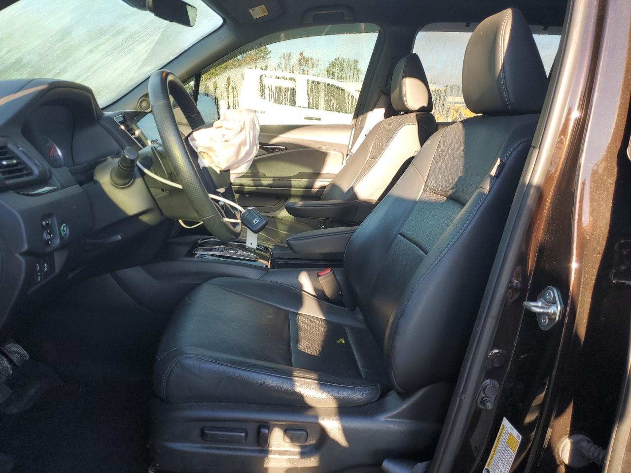 2019 Honda Passport Touring VIN: 5FNYF7H9XKB005238 Lot: 90097175