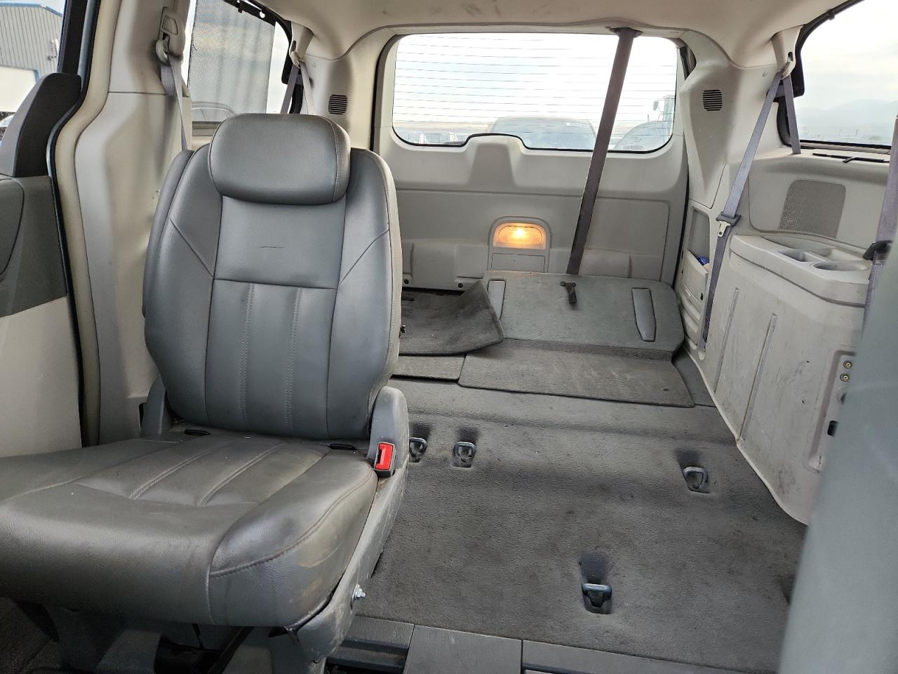 2008 Chrysler Town & Country Touring VIN: 2A8HR54PX8R838866 Lot: 87128395