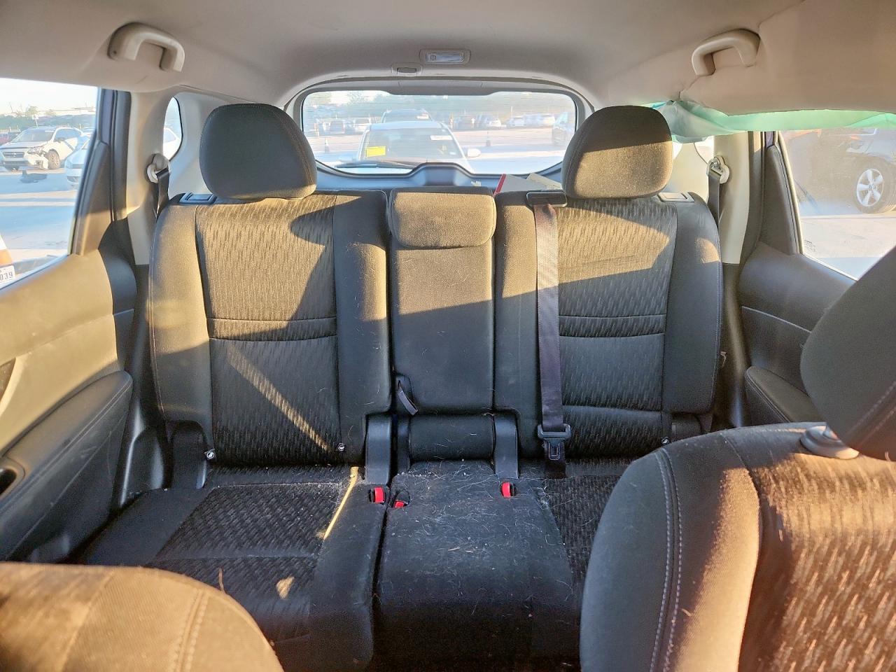 2017 Nissan Rogue S VIN: KNMAT2MV1HP591388 Lot: 86308295