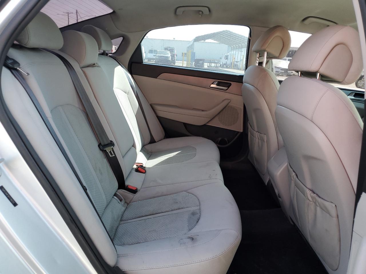 2015 Hyundai Sonata Se VIN: 5NPE24AF5FH156055 Lot: 82364145