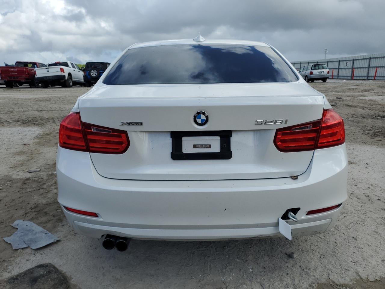 2014 BMW 328 Xi VIN: WBA3B3C55EJ977374 Lot: 85553465