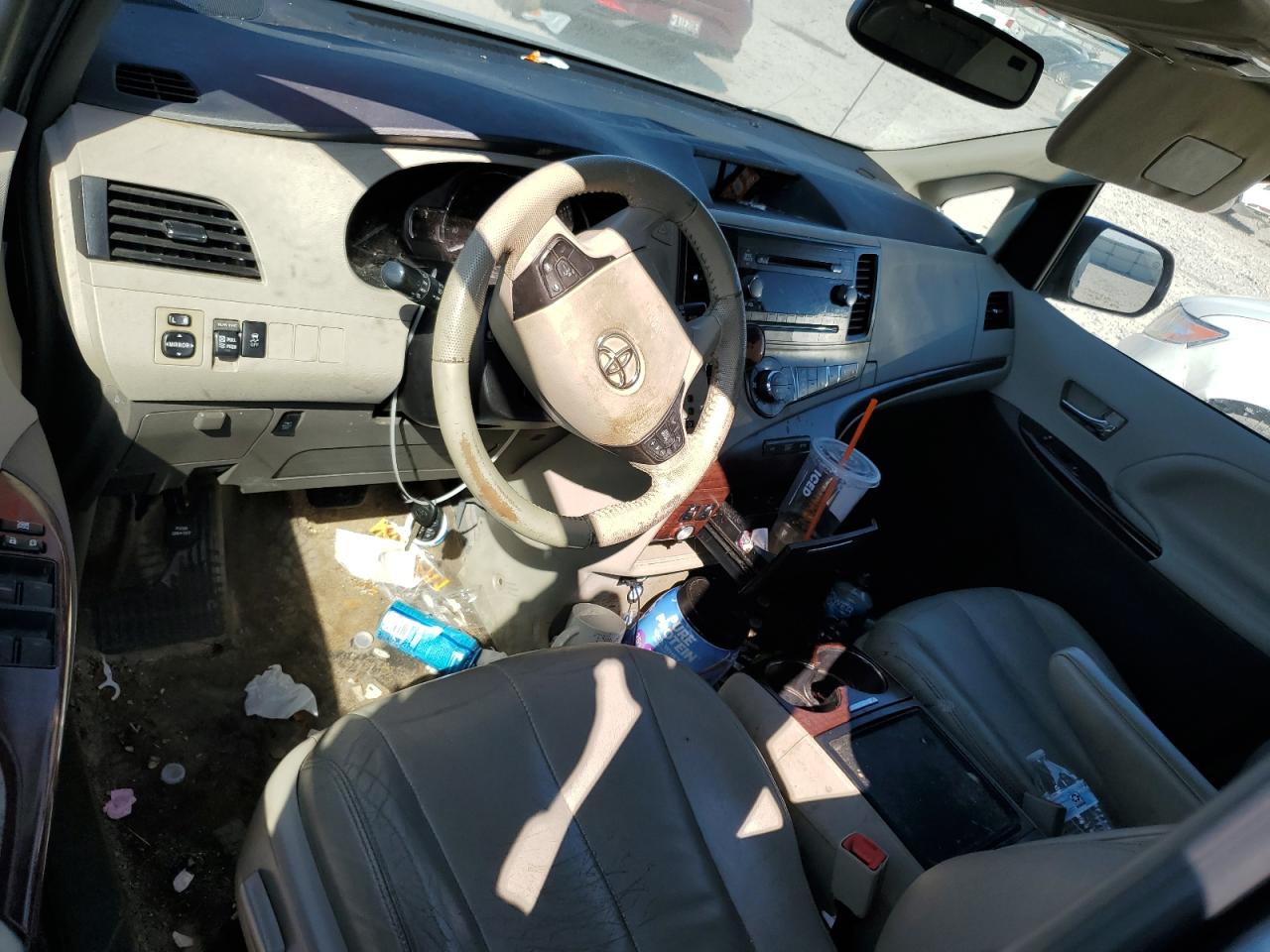 2014 Toyota Sienna Xle VIN: 5TDYK3DC6ES526107 Lot: 84239545