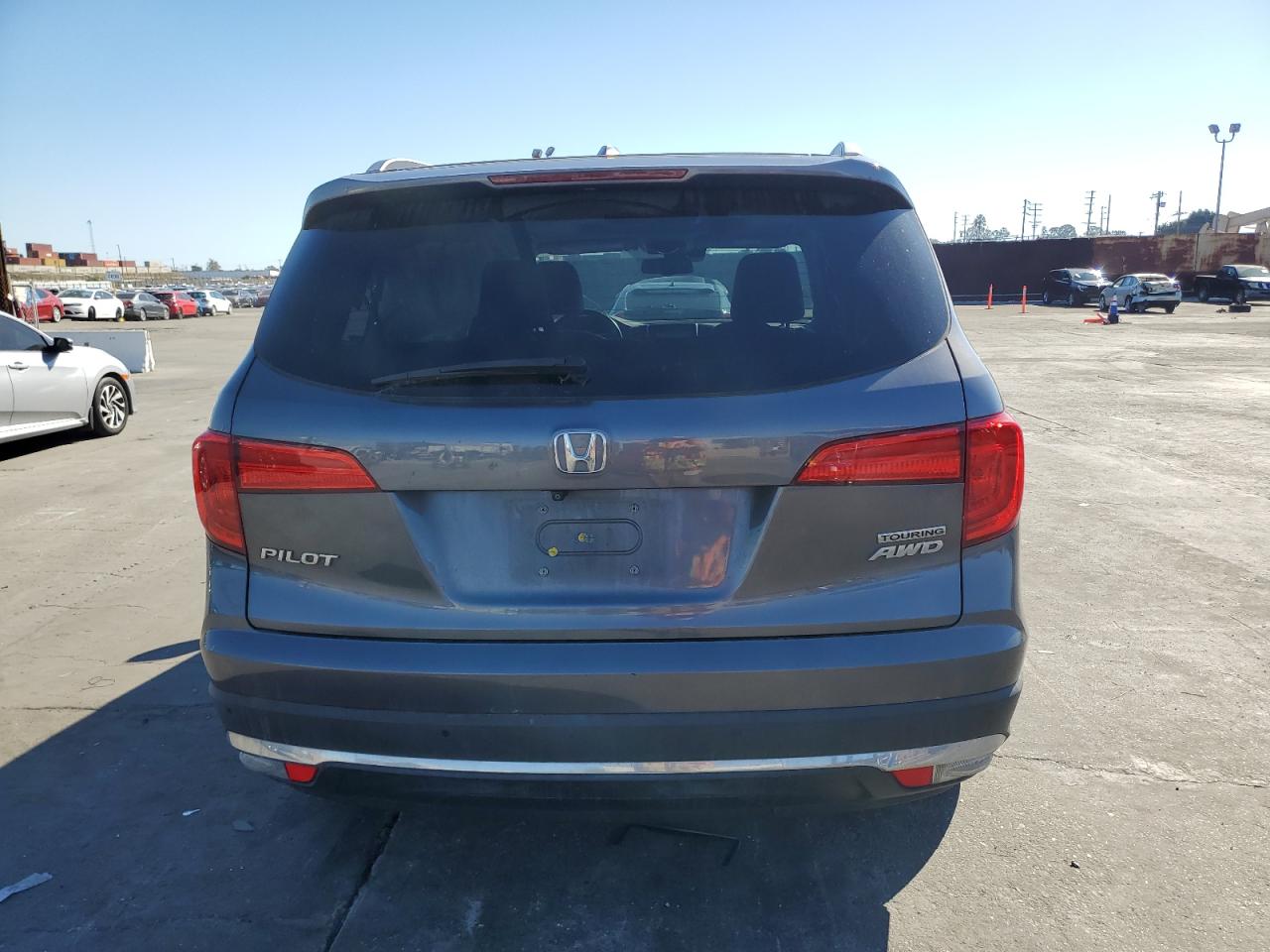 2016 Bcib Pilot Touring Awd W/ VIN: 5FNYF6H97GB085311 Lot: 82595145