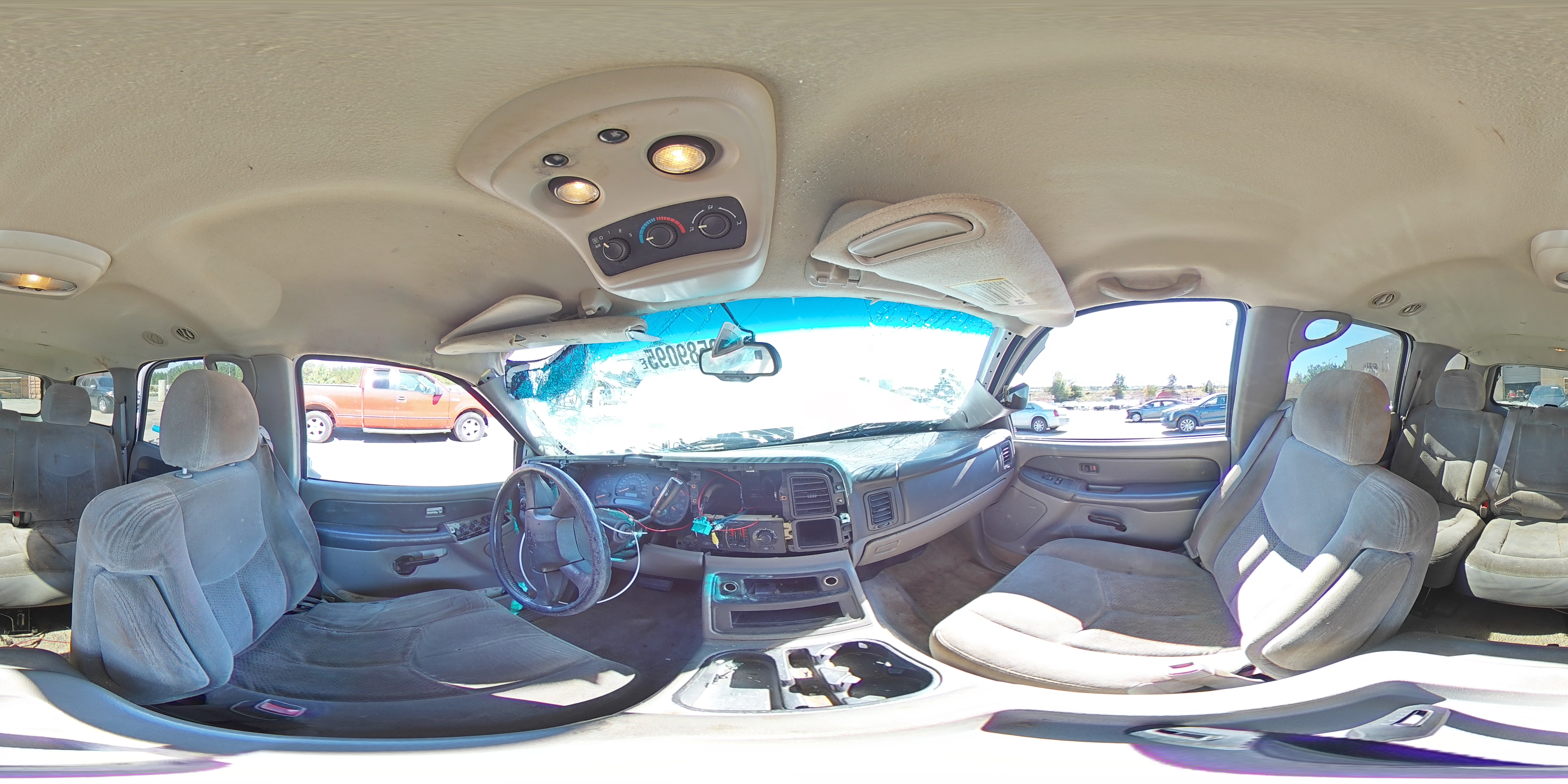 2003 Chevrolet Tahoe C1500 VIN: 1GNEC13Z53J266116 Lot: 82589095