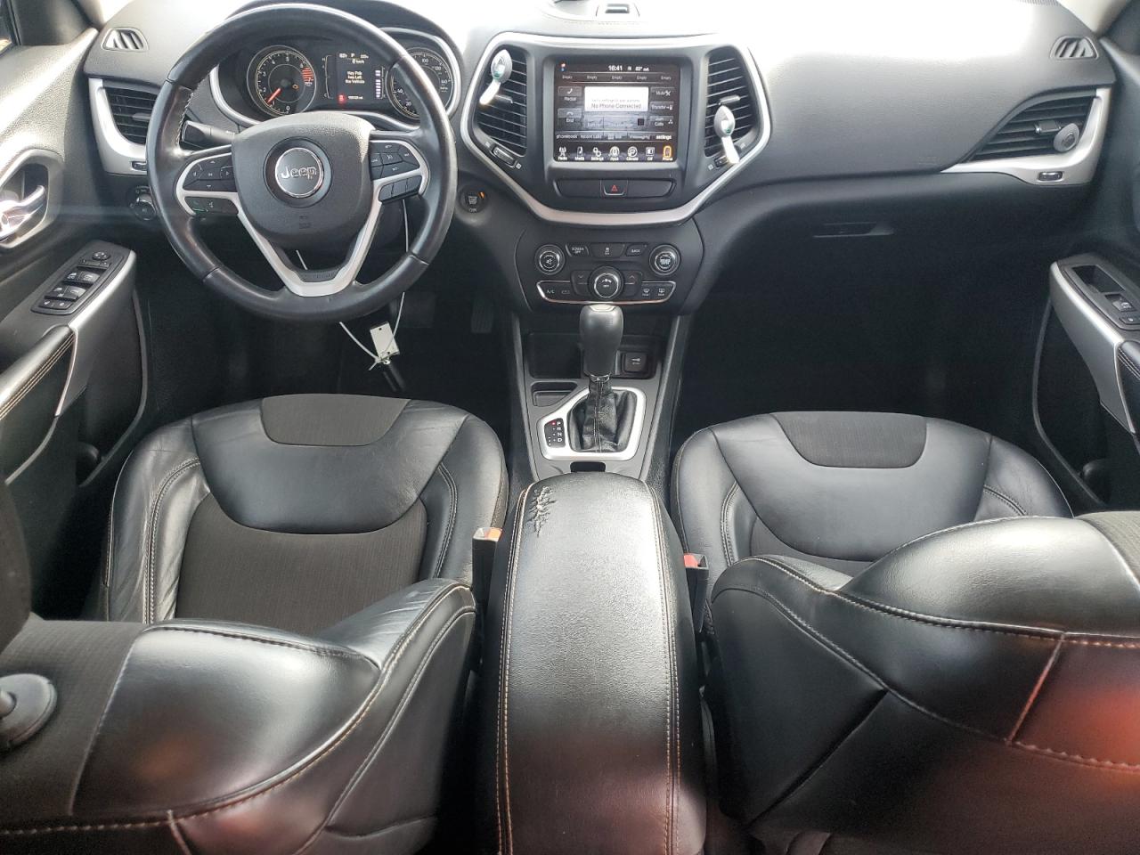 2018 Jeep Cherokee Latitude Plus VIN: 1C4PJLLB6JD611400 Lot: 84817885