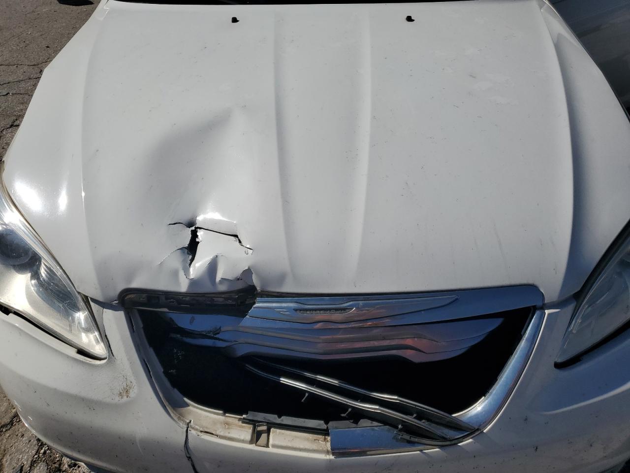 2013 Chrysler 200 Touring VIN: 1C3BCBEB3DN560100 Lot: 87376905