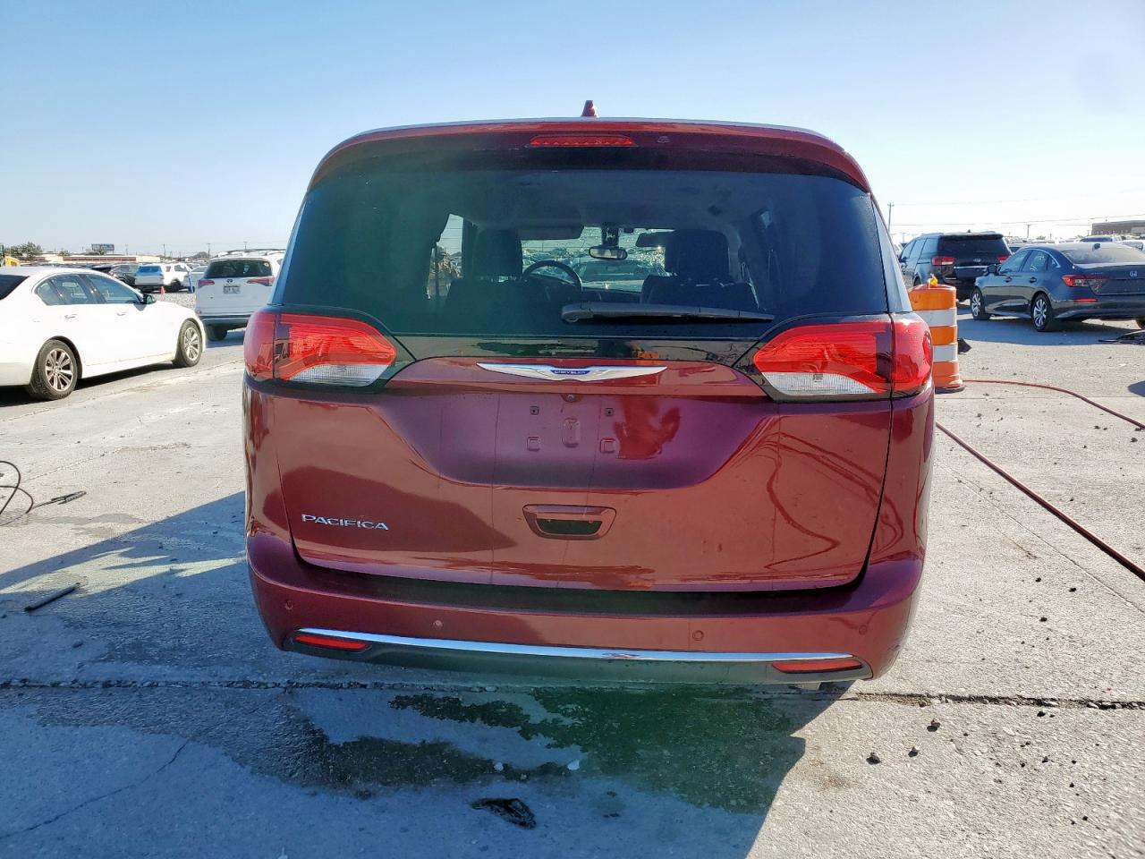 2019 Chrysler Pacifica Touring L VIN: 2C4RC1BG9KR596748 Lot: 90660065