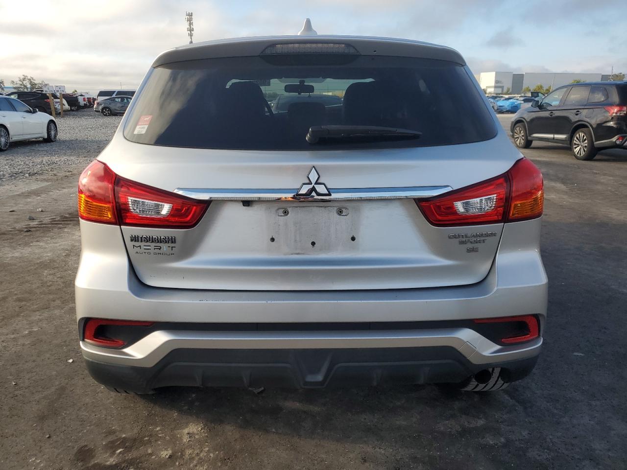 2018 Mitsubishi Outlander Sport Es VIN: JA4AP3AW3JU012698 Lot: 90223325