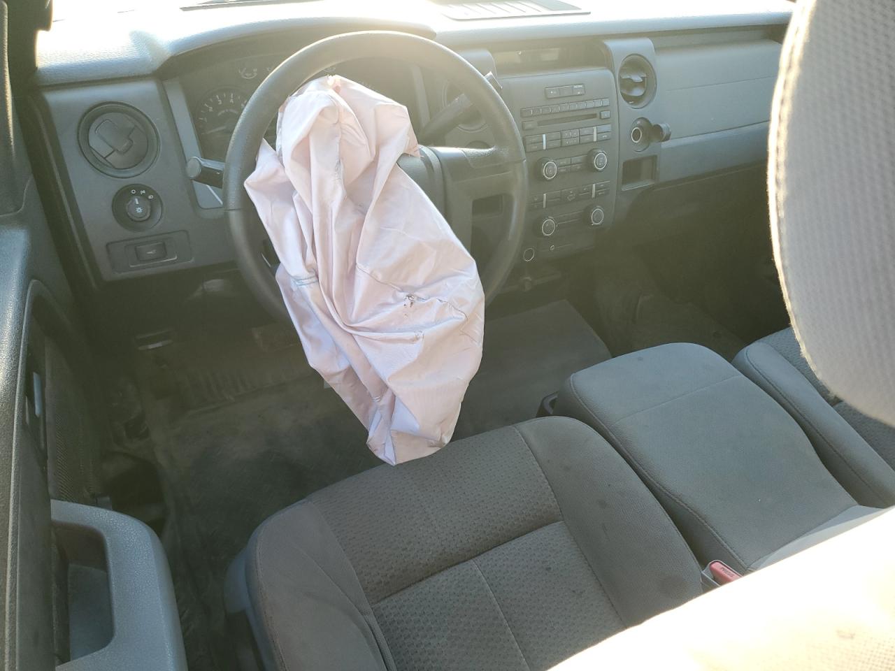 2013 Ford F150 Super Cab VIN: 1FTEX1CMXDKF33988 Lot: 90050865