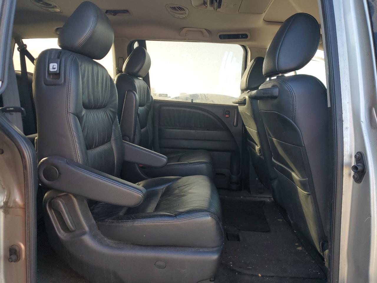 2008 Honda Odyssey Touring VIN: 5FNRL38988B070877 Lot: 89704215