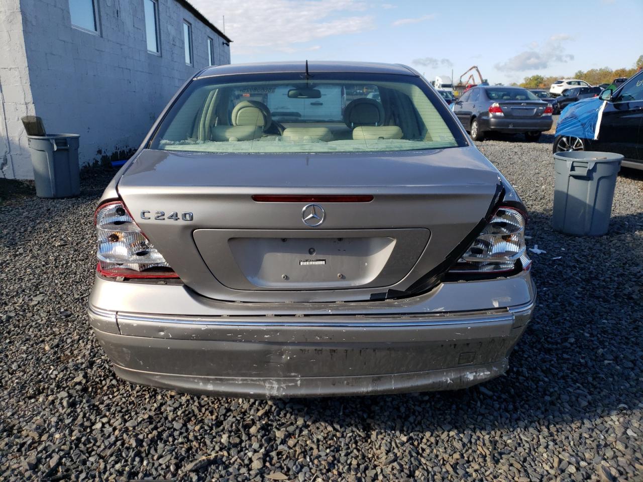 2005 Mercedes-Benz C 240 VIN: WDBRF61J85F557631 Lot: 86658925