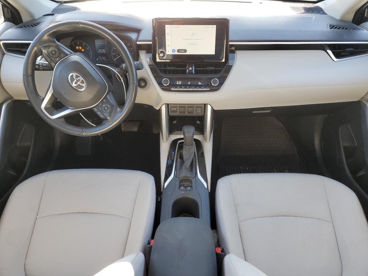 2024 Toyota Corolla Cross Le VIN: 7MUBAABGXRV081899 Lot: 81645225