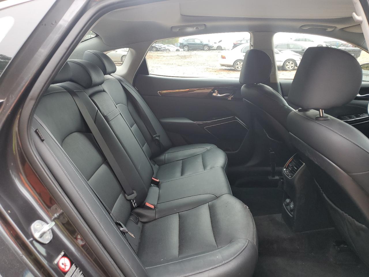 2017 Kia Cadenza Premium VIN: KNALC4J15H5041903 Lot: 82682955