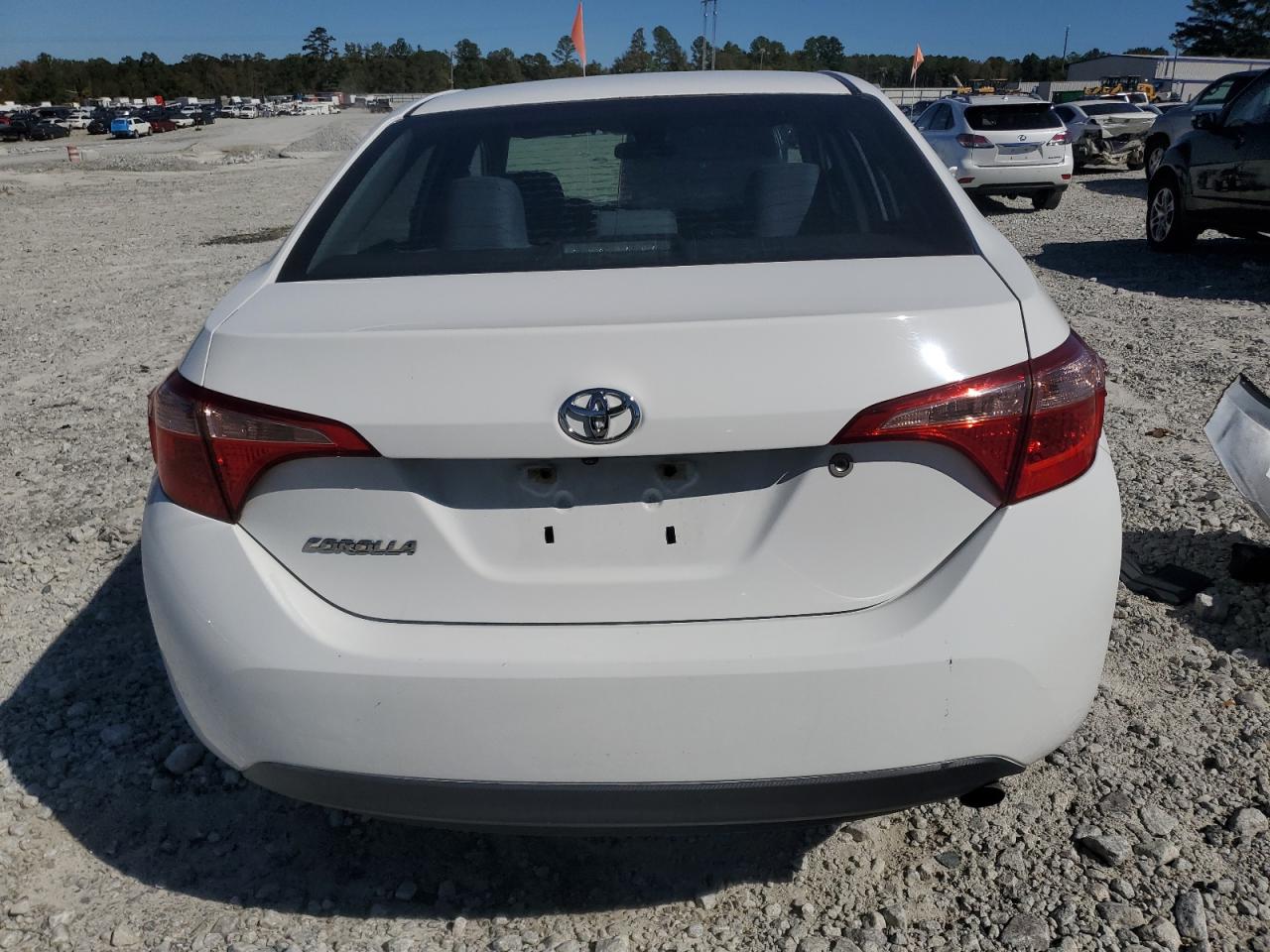 2017 Toyota Corolla L VIN: 5YFBURHE0HP736956 Lot: 87204435