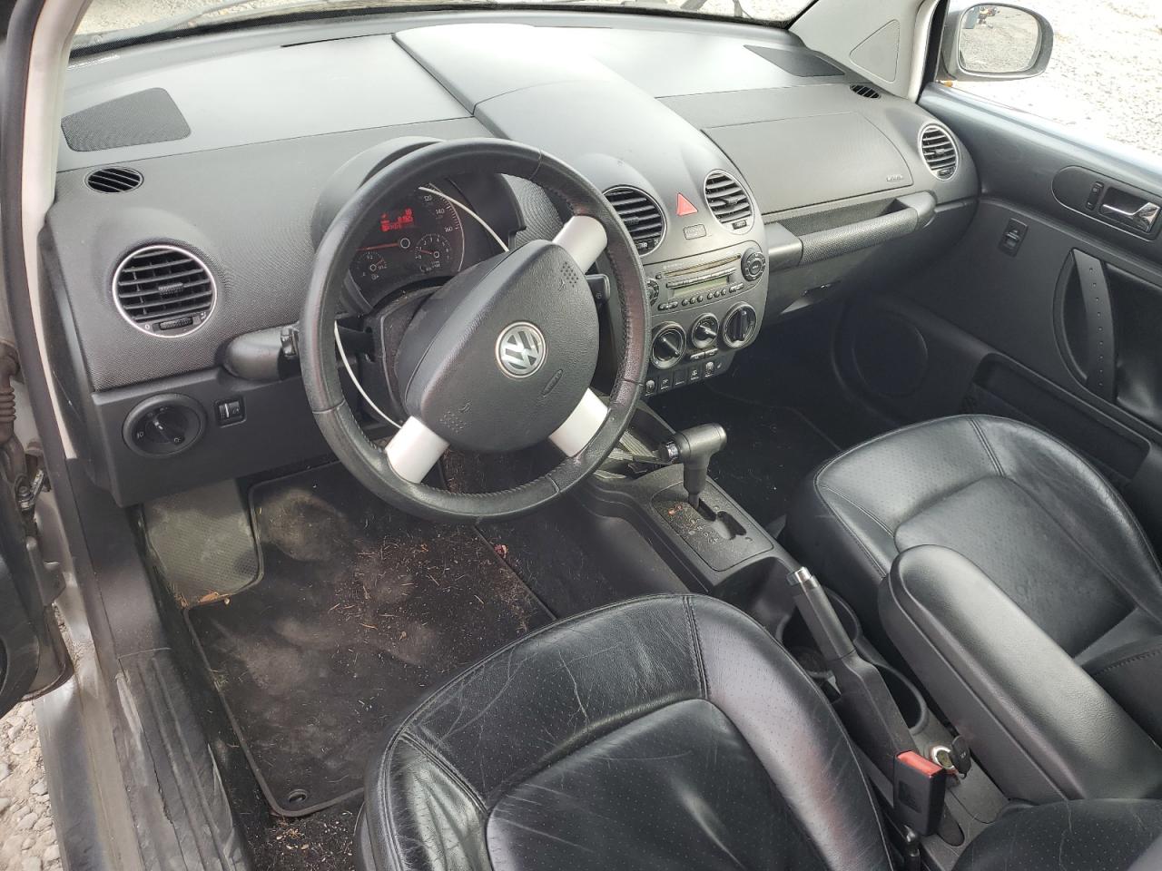 2007 Volkswagen New Beetle 2.5L Option Package 2 VIN: 3VWSW31C77M516412 Lot: 82282505