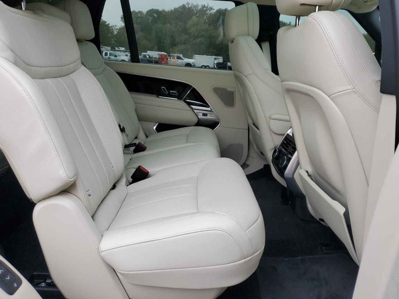 2025 Land Rover Range Rover Se VIN: SALKPBE94SA276310 Lot: 86058705