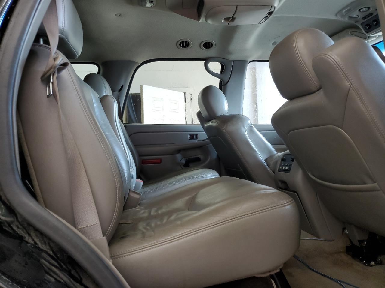 2004 Chevrolet Tahoe K1500 VIN: 1GNEK13Z24R155707 Lot: 89853595