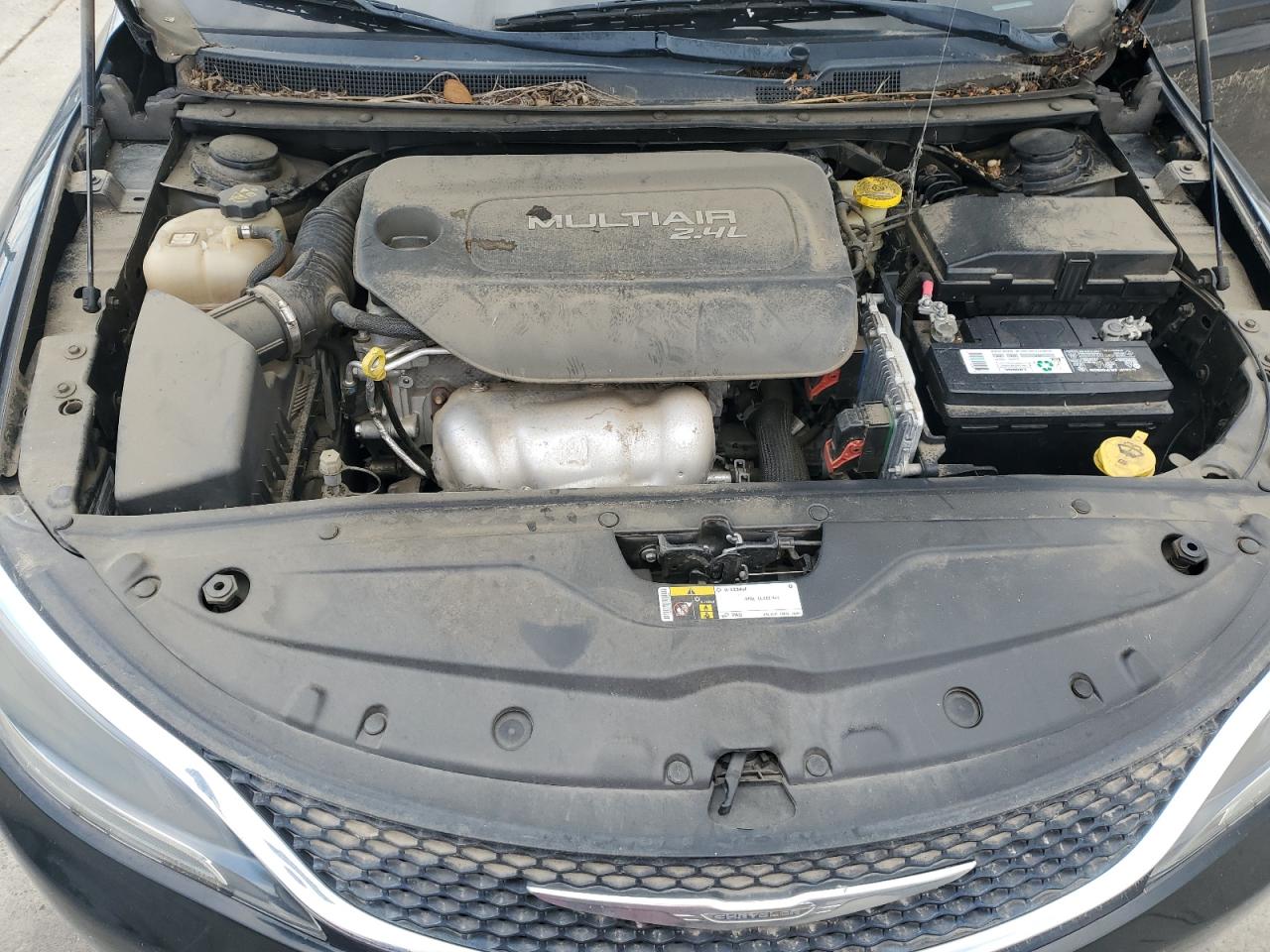 2015 Chrysler 200 Limited VIN: 1C3CCCAB9FN671317 Lot: 82475685