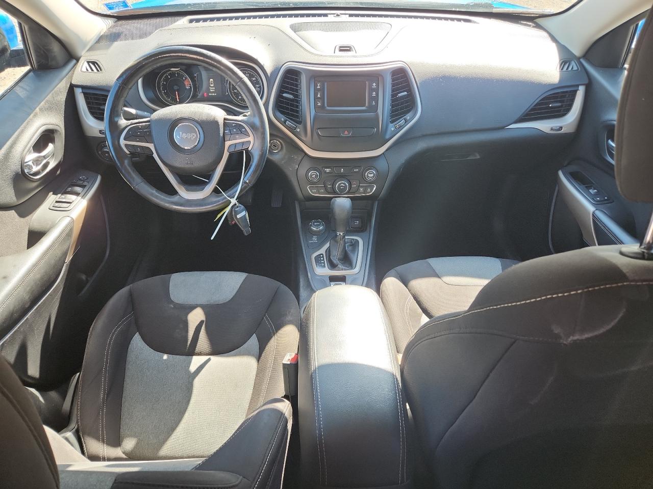 2018 Jeep Cherokee Latitude VIN: 1C4PJMCB4JD597938 Lot: 84545785