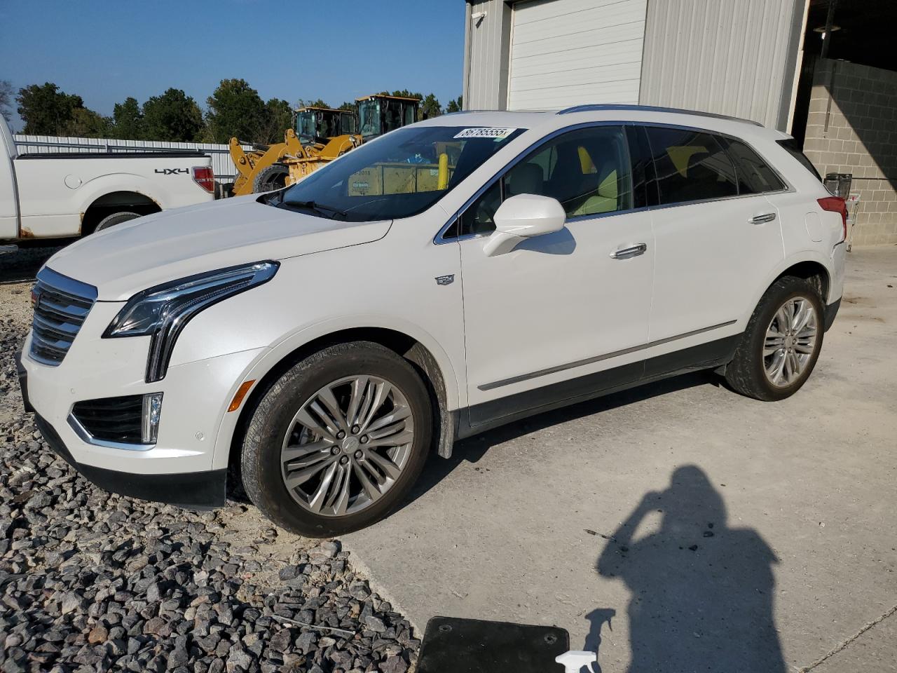 2017 CADILLAC XT5 SILVER VIN: 1GYKNCRS2HZ170409