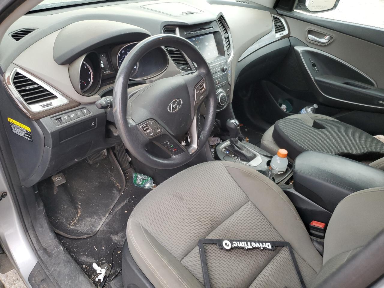 2017 Hyundai Santa Fe Se VIN: KM8SMDHF0HU227587 Lot: 86111125