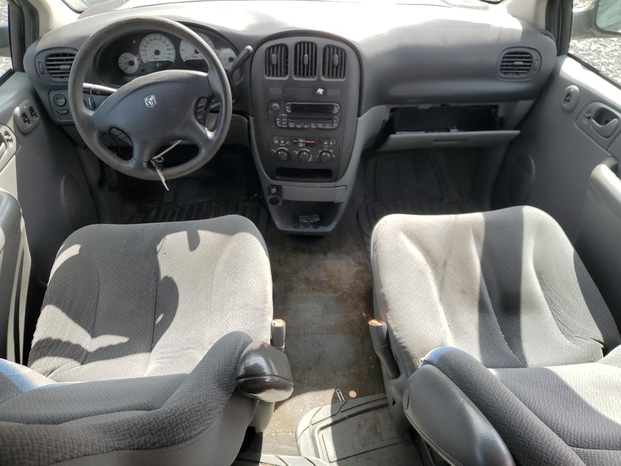 2005 Dodge Grand Caravan Se VIN: 1D4GP24E75B304548 Lot: 82234875