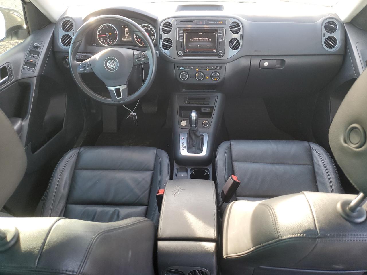 2017 Volkswagen Tiguan Sport VIN: WVGUV7AX6HK022572 Lot: 86176335