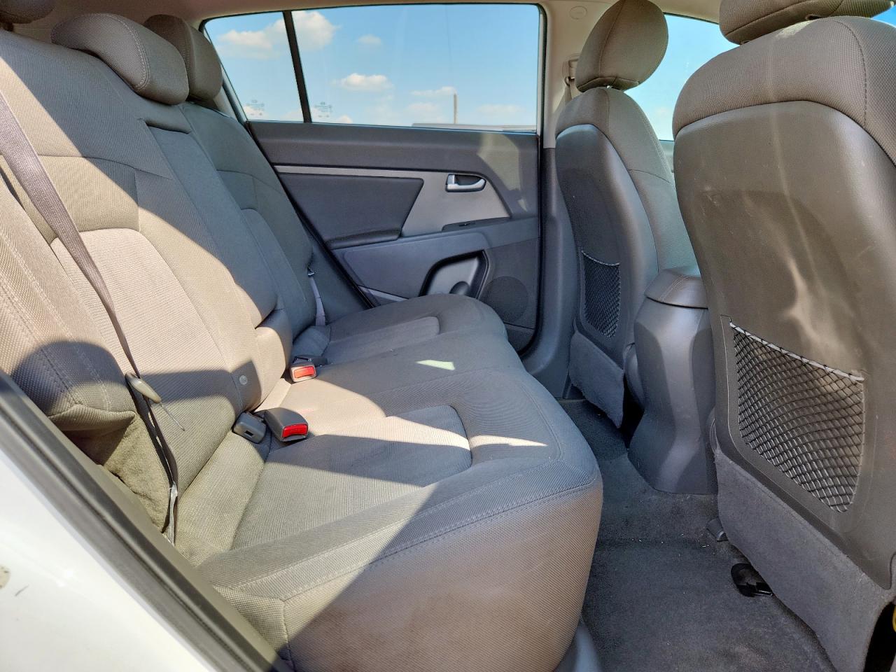 2012 Kia Sportage Base VIN: KNDPB3A23C7329653 Lot: 84919025