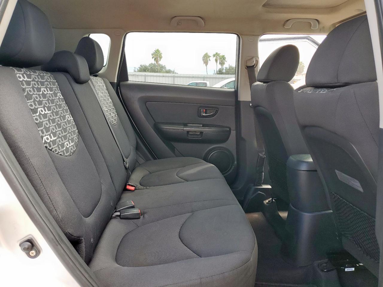 2011 Kia Soul + VIN: KNDJT2A26B7705709 Lot: 84959065