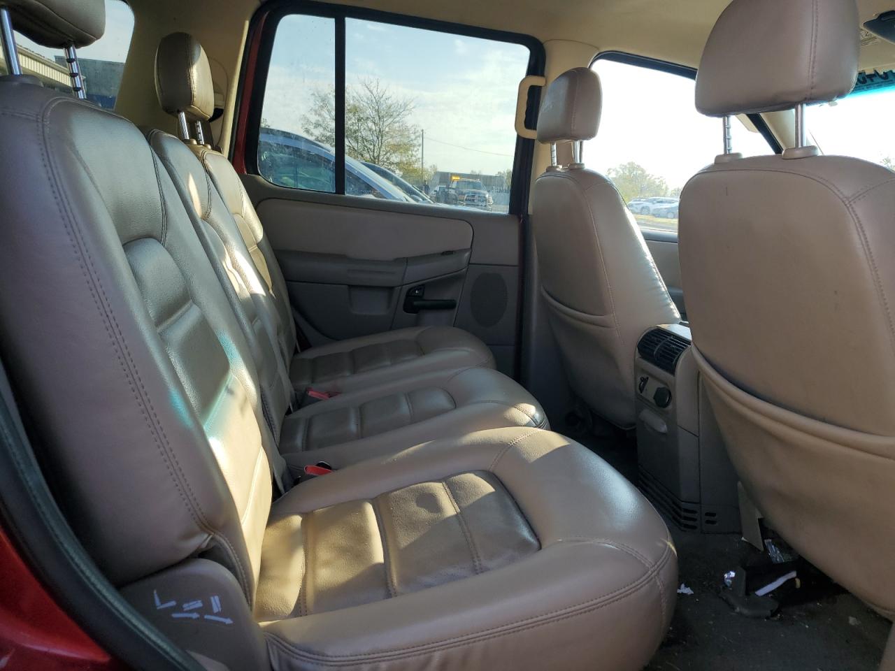 2002 Ford Explorer Xlt VIN: 1FMZU73K12UD33431 Lot: 84523575