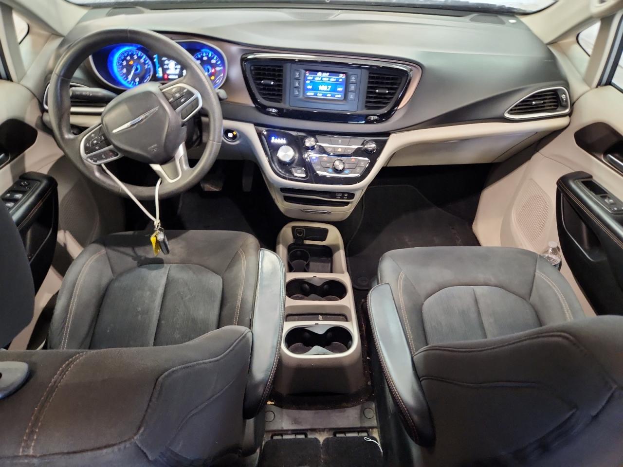 2017 Chrysler Pacifica Lx VIN: 2C4RC1CGXHR571767 Lot: 89530365