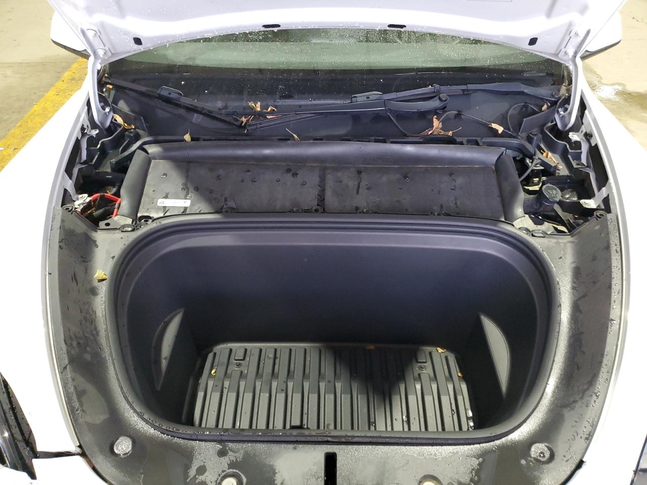 2022 Tesla Model Y VIN: 7SAYGDEF3NF370342 Lot: 90221975