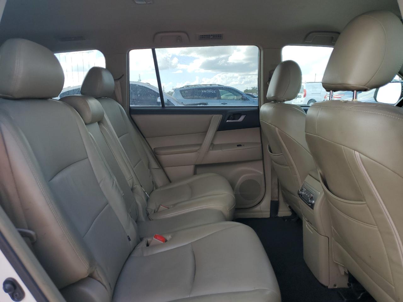 2013 Toyota Highlander Base VIN: 5TDZA3EH2DS036019 Lot: 85389225