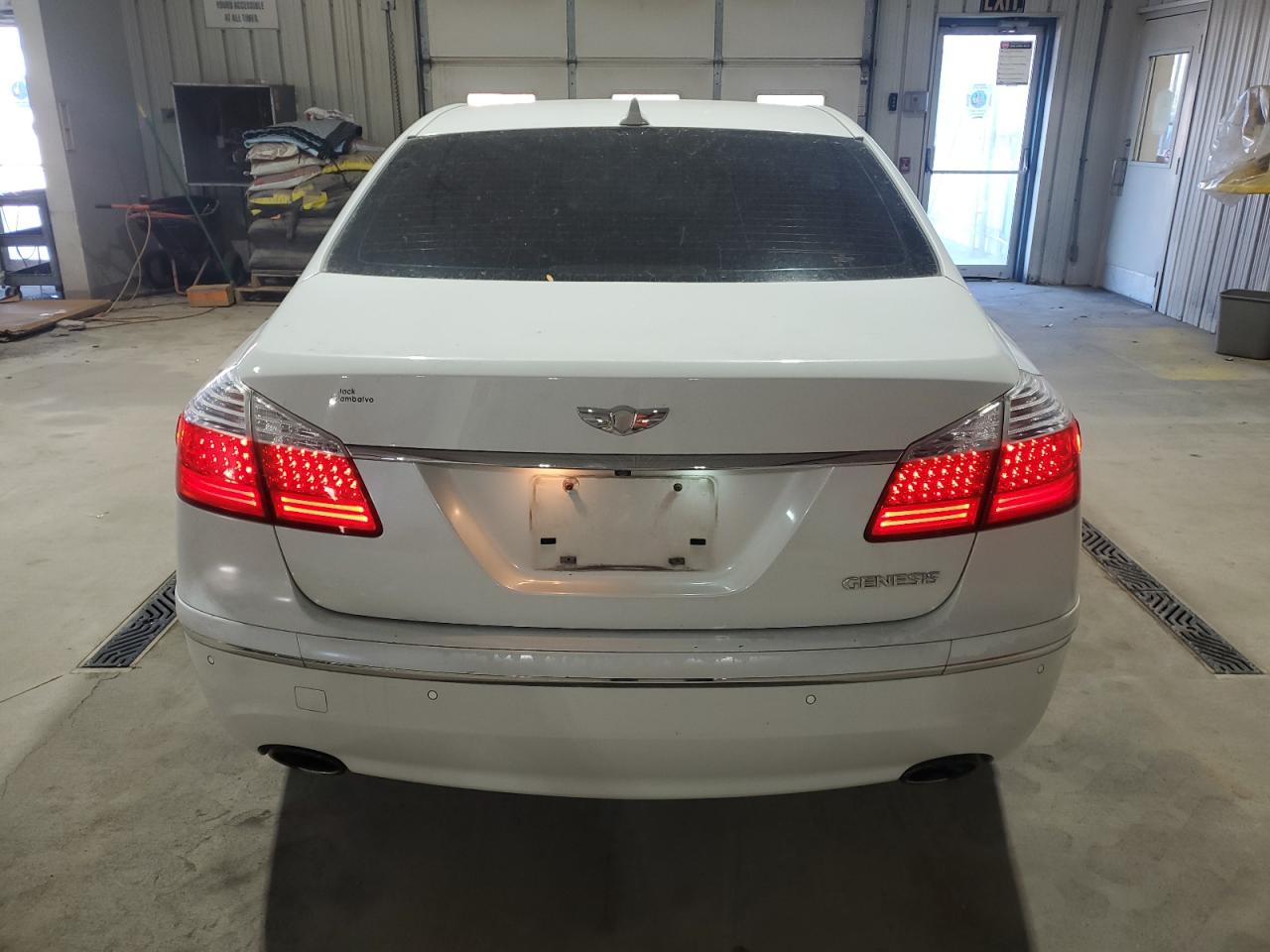 2009 Hyundai Genesis 3.8L VIN: KMHGC46E29U037097 Lot: 90248125