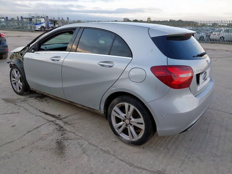 2016 MERCEDES-BENZ A 200 D SPORT PREMIUM AUT 
