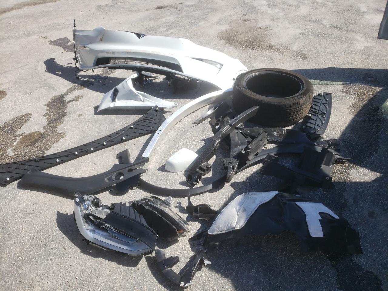 2022 Tesla Model X VIN: 7SAXCDE54NF364774 Lot: 82361985